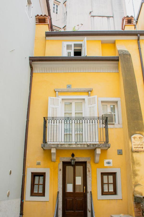 Hotel capitelli Trieste Esterno foto