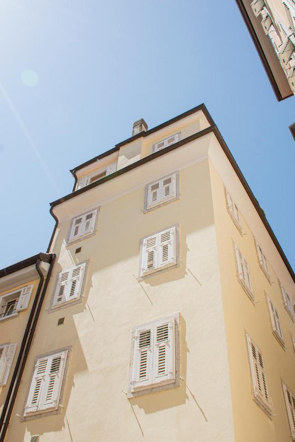 Hotel capitelli Trieste Esterno foto