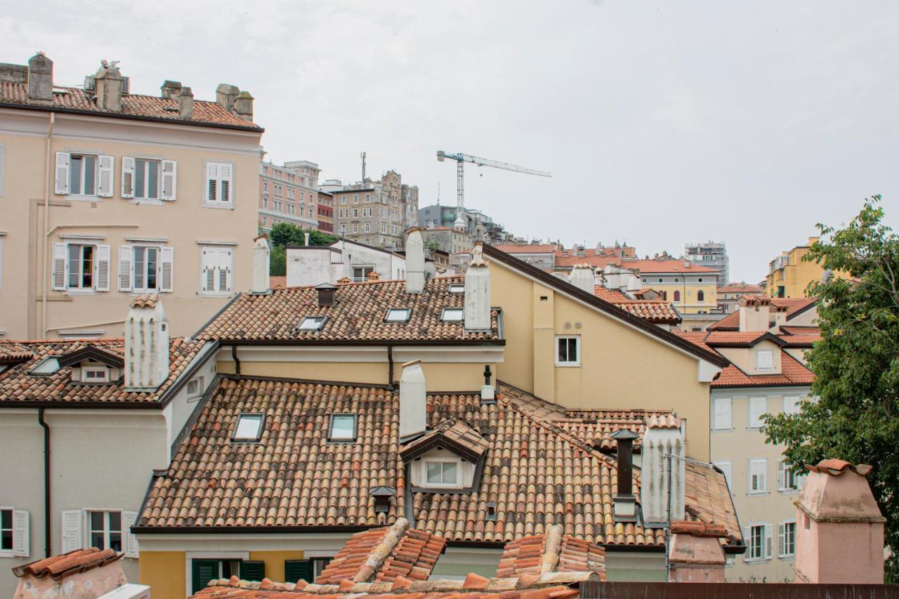 Hotel capitelli Trieste Esterno foto