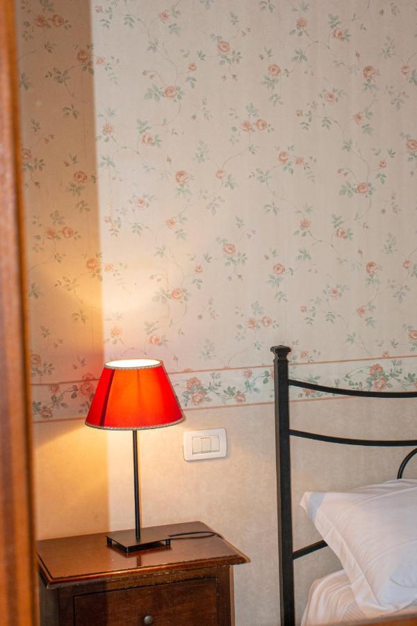Hotel capitelli Trieste Esterno foto