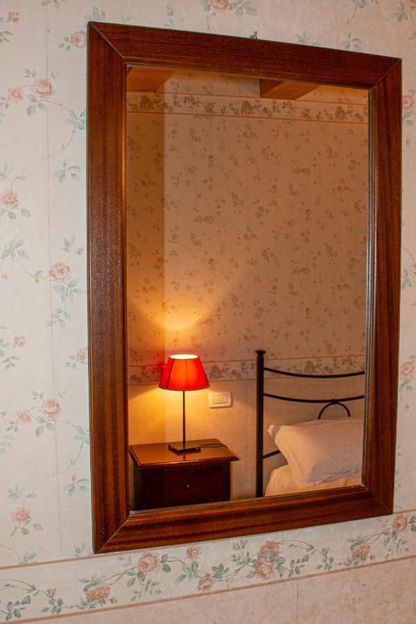 Hotel capitelli Trieste Esterno foto