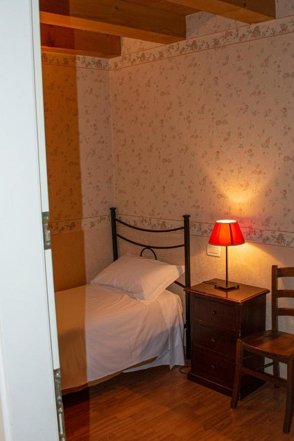 Hotel capitelli Trieste Esterno foto
