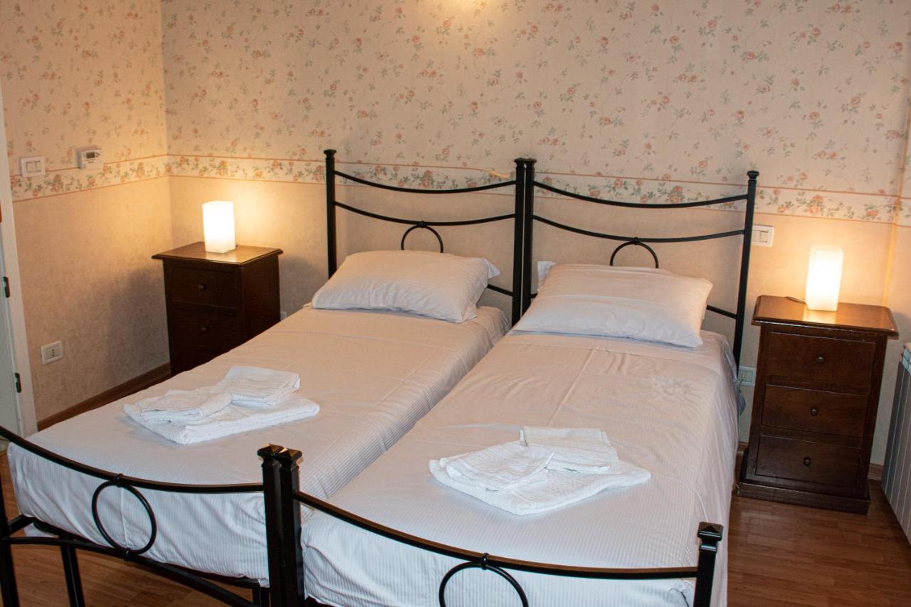 Hotel capitelli Trieste Esterno foto